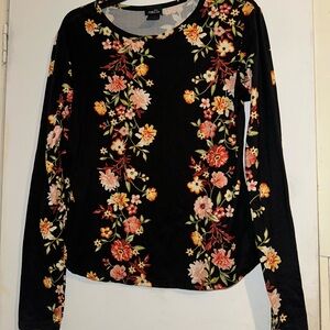 Rue21 Black Long Sleeve Top with Floral Design
